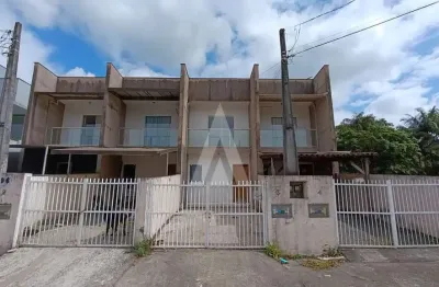 Geminado com 2 quartos, sendo 1 com sacada, e 1 vaga de garagem. localizado no bairro nova brasília