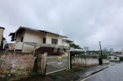 Casa residencial com 3 quartos  para alugar, 117.00 m2 por r$1850.00  - iririu - joinville/sc