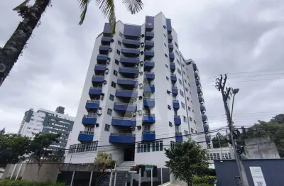 Apartamento residencial com 3 quartos, sendo um deles suite, cozinha com armários e sacada, no bairro Atiradores.