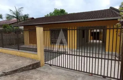 Casa residencial com 3 quartos  para alugar, 176.75 m2 por r$2800.00  - floresta - joinville/sc