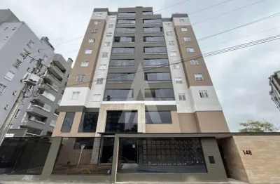 Apartamento cobertura com 3 quartos sendo 1 suíte no bairro Anita Garibaldi.