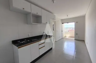 Apartamento novo no itaum com 02 quartos, cozinha com armários e cooktop