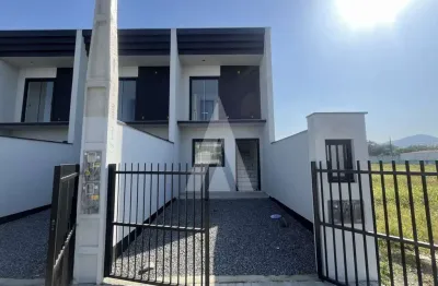 Geminado com 2 quartos, localizada no bairro vila nova, com 67,14 m².