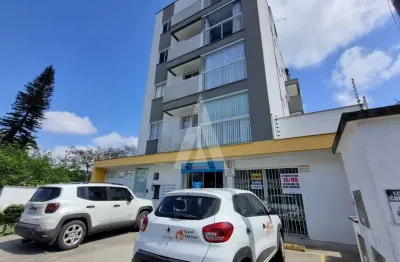 Sala comércial com 28,89 m², com 1 lavabo e vagas rotativas no bairro saguaçu
