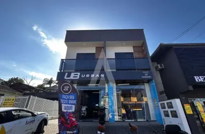 Apartamento com 2 quartos, cozinha, área de serviço no bairro boa vista.