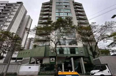 Apartamento semi mobiliado, com 2 quartos sendo 2 suítes, closet cozinha com armários, churrasqueira, no bairro atiradores