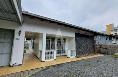 Casa residencial com 3 quartos  para alugar, 149.29 m2 por r$3100.00  - saguacu - joinville/sc