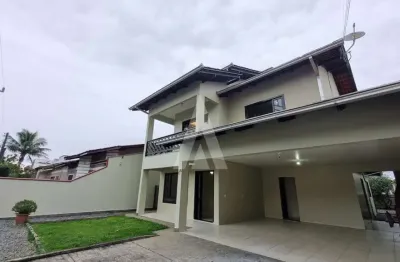 Casa residencial com 5 quartos  para alugar, 256.00 m2 por r$4800.00  - costa e silva - joinville/sc