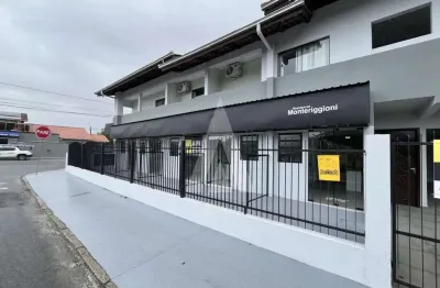 Apartamento studio, mobiliado, 1 dormitório, cozinha e bwc.