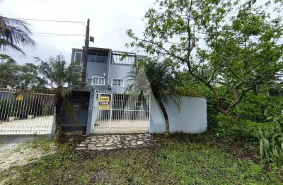 Geminado amplo com piscina no santo antônio com 04 quartos sendo 02 suítes