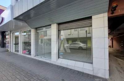 Loja no centro de joinville, na rua dr. joão colin, com 125,19m², tendo 3 salas, 2 lavabos.