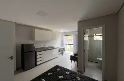 Apartamento studio, mobiliado, 1 dormitório, cozinha e bwc.