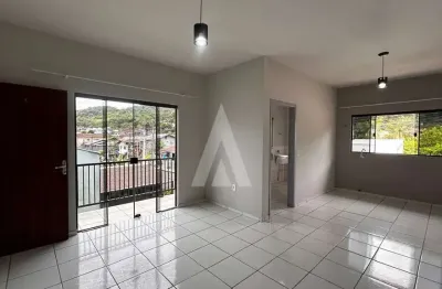 Apartamento com 2 quartos para alugar na Rua Arco-Íris, Iririú, Joinville