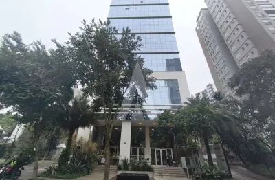 Sala comercial mobiliada, com 2 cômodos e 1 lavabo. localizada no bairro glória.