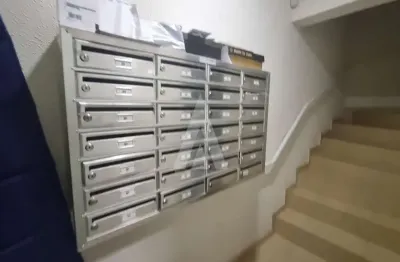 Apartamento composto por 1 quarto e 1 sacada com churrasqueira, localizado no bairro America