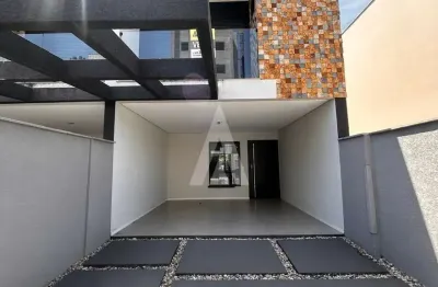 Geminado novo com 3 quartos, sacada, venezianas automáticas no bairro saguaçu.