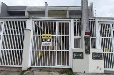 Casa com 2 quartos para alugar na Rua Telêmaco Borba, Jardim Iririú, Joinville