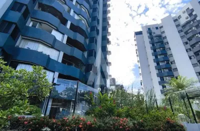 Apartamento mobiliado, reformado, com 3 quartos, sendo 02 suítes, 2 garagens individuais, no bairro Atiradores.