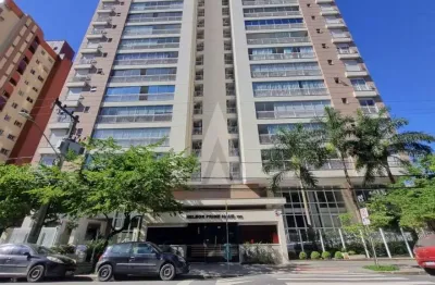 Cobertura alto padrão com 03 suítes, sendo 01 com closet e com hidro bairro Centro, 4 vagas de garagem.