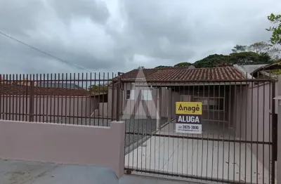 Casa residencial com 4 quartos  para alugar, 134.85 m2 por r$3000.00  - floresta - joinville/sc