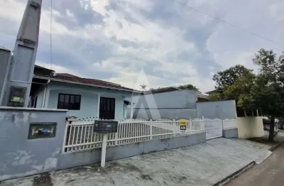 Casa residencial com 3 quartos  para alugar, 108.00 m2 por r$2400.00  - costa e silva - joinville/sc