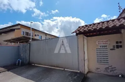 Apartamento no bairro bom retiro com 1 quarto, sala de estar e jantar.