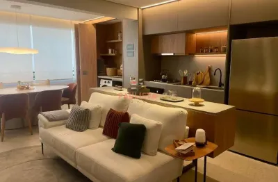 Apartamento com 3 dormitórios e vaga livre e demarcada no metrô praça da arvore!