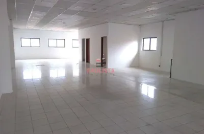 Prédio comercial com 670m², 3 pavimentos à venda/locação próximo ao aeroporto de congonhas