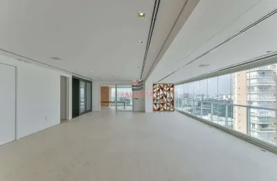 Apartamento de alto padrão com 412m², 4 dormitórios, 5 vagas, vista para o pq. ibirapuera.