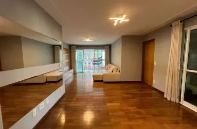 Alto padrão com 3 suítes e 3 vagas à venda na saúde!