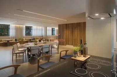 Apartamento à venda com 2 dormitórios sendo 1 suíte e 1 vaga no mirandópolis, próximo a estação de