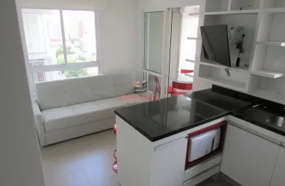 01 dormitório mobiliado!!!  face norte, com ar condicionado, varanda envidraçada, próximo da espm,