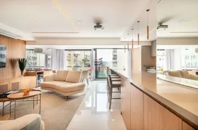 Apartamento duplex de alto padrão a venda 3 suítes e 3 vagas  no itaim bibi