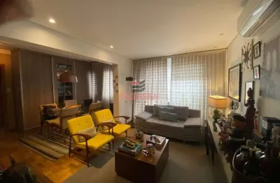 Apartamento  3 dormitórios, 2 sutes, cozinha americana, área e serviço, 3 vagas.