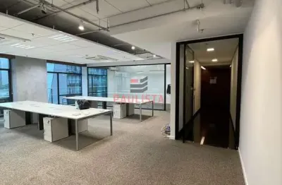 Conjuntos comerciais classe a para locação na faria lima. posições de trabalho, varanda, staff, ar