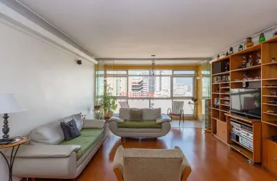 Apartamento à venda a 250 m do Metrô Vila Mariana, 3 dormitórios, 2 vagas e depósito