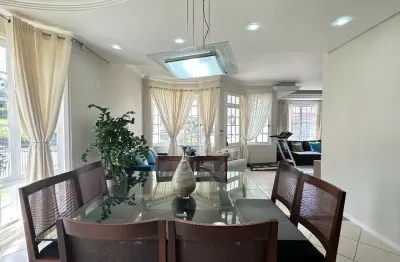 Linda casa à venda no bairro gloria com 285,94 m² de área construída e terreno de 540m² por r$ 1280.000,00