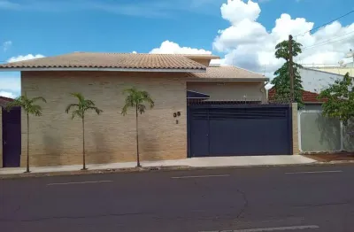 Casa com 3 dormitórios à venda, 383 m² por r$ 1.500.000 - centro - barretos/sp