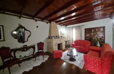 Casa com 4 quartos à venda no Centro, Barretos 