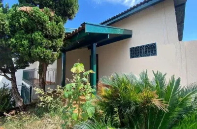 Casa com 3 dormitórios para alugar, 130 m² por r$ 2.744,38/mês - centro - barretos/sp