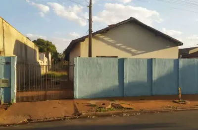 Casa com 2 dormitórios à venda por r$ 190.000 - santa helena - barretos/sp