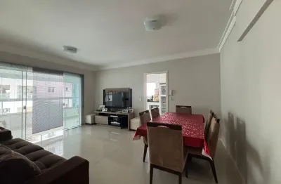 Apartamento com 3 quartos para alugar na Rua 3144, 670, Centro, Balneário Camboriú