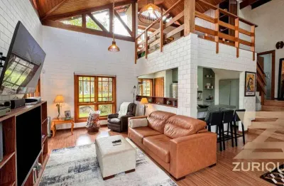 Casa com 2 dormitórios à venda, 180 m² por r$ 1.500.000,00 - cidade do sol - campos do jordão/sp
