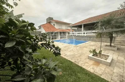Casa com 4 quartos à venda na Rua Luiz Pasteur, 160, Trindade, Florianópolis