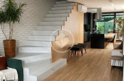 Oportunidade: casa de 03 dormitórios na melhor localização do campeche! codigo: 48304
