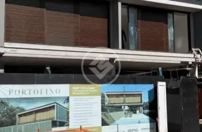 Sobrado exclusivo em jurerê, alto padrão você encontra aqui! codigo: 50632