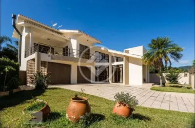Residência de luxo com cinco quartos, piscina e acabamentos premium codigo: 58036