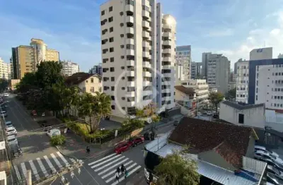 Apartamento 2 dormitórios, sendo 1 suíte, semimobiliado codigo: 75662