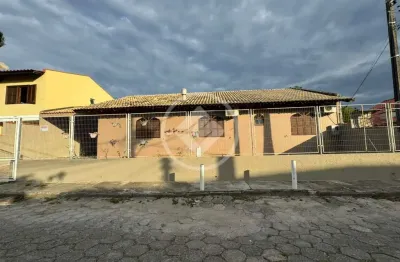 Casa com 4 quartos à venda na Rua Osvaldo Rogério Braga, 543, Ingleses do Rio Vermelho, Florianópolis