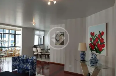 Excelente apartamento com 4 dormitórios na rua mais charmosa do centro de florianópolis codigo: 89252